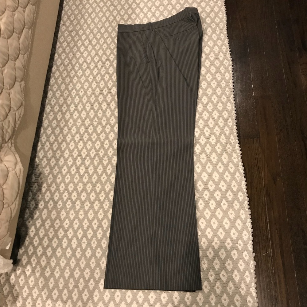Men’s Theory Grey Pinstripe Pants Size 33 Waist